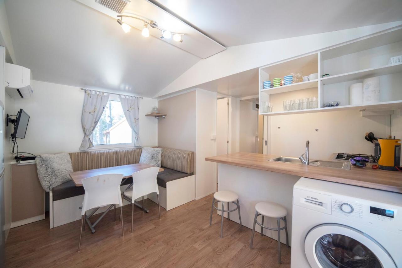 Mobile Home Cube, 3 Bedrooms, Free Parking, Wifi Biograd Na Moru Extérieur photo