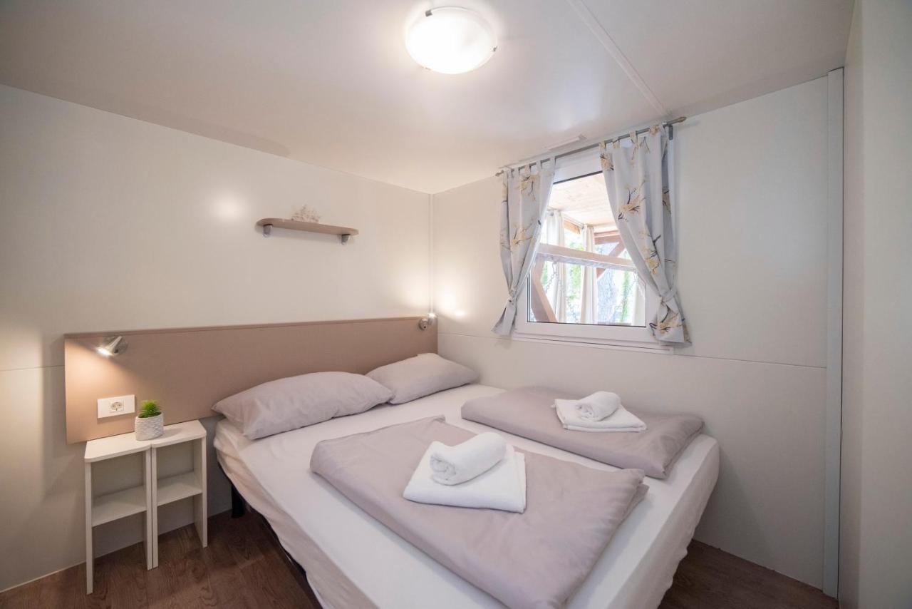 Mobile Home Cube, 3 Bedrooms, Free Parking, Wifi Biograd Na Moru Extérieur photo