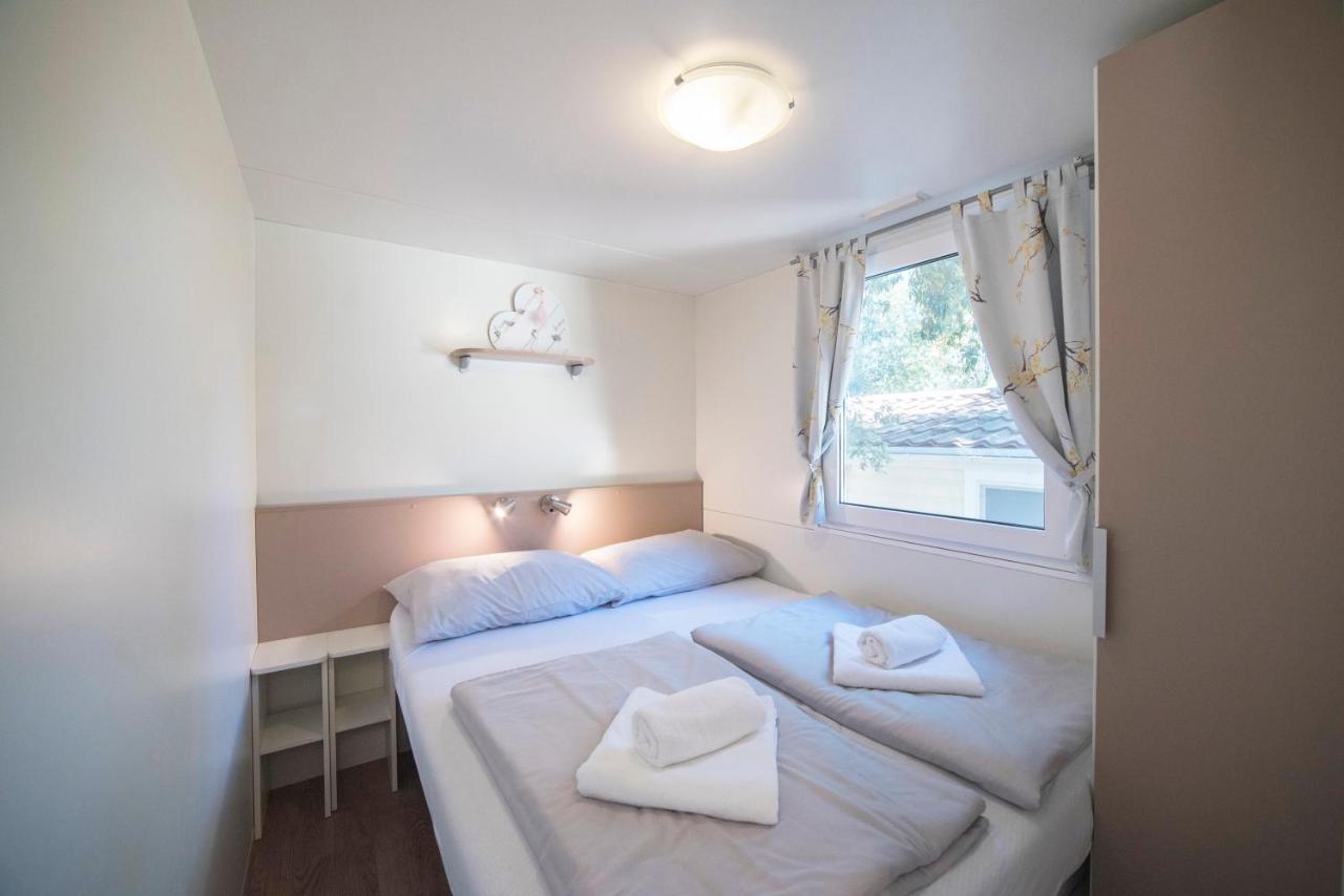Mobile Home Cube, 3 Bedrooms, Free Parking, Wifi Biograd Na Moru Extérieur photo