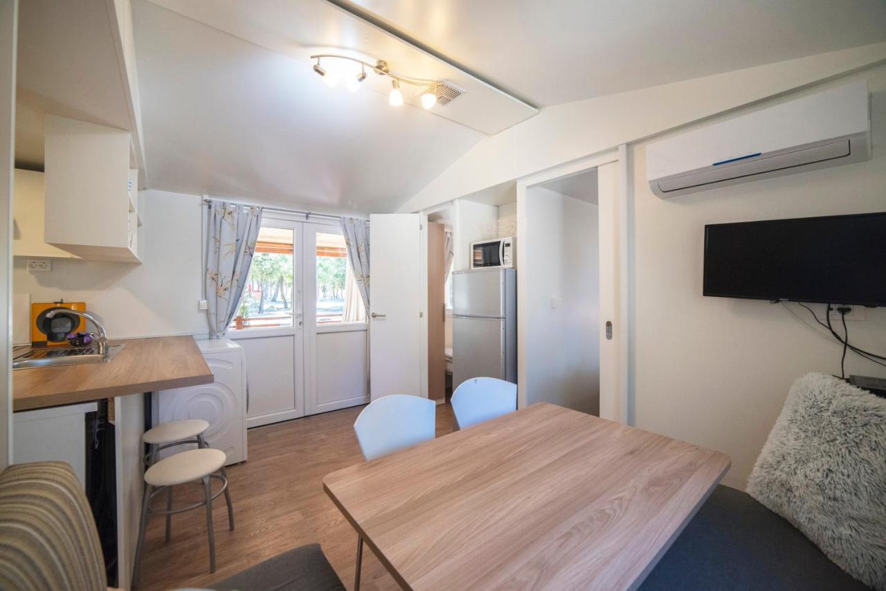 Mobile Home Cube, 3 Bedrooms, Free Parking, Wifi Biograd Na Moru Extérieur photo